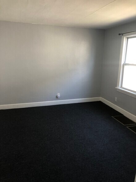 Building Photo - 669 Englewood Avenue