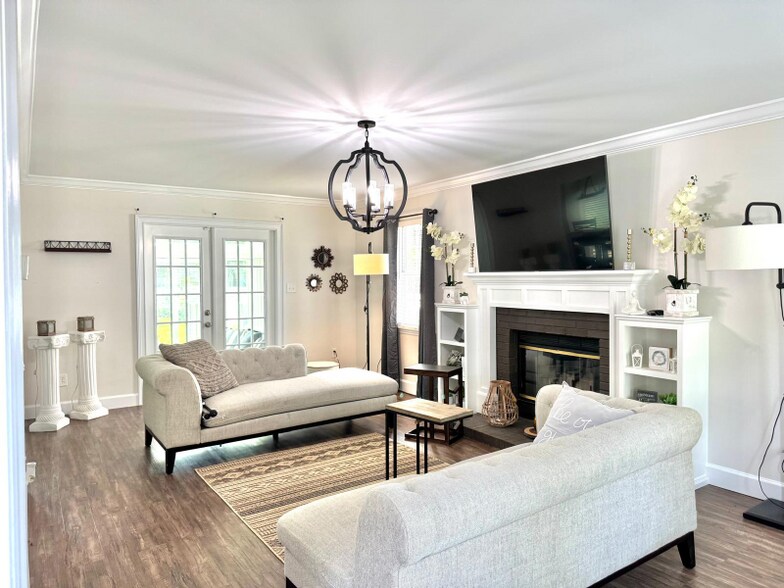 Building Photo - 9507 Guernsey Ct