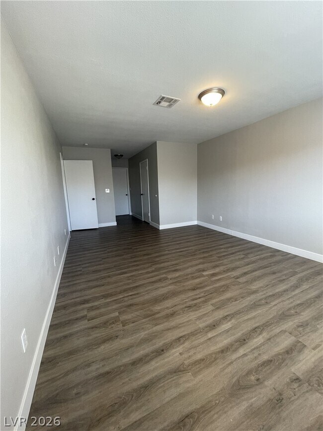 Building Photo - 2840 Belleza Ln