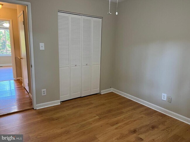 Building Photo - 1635 Westwind Way