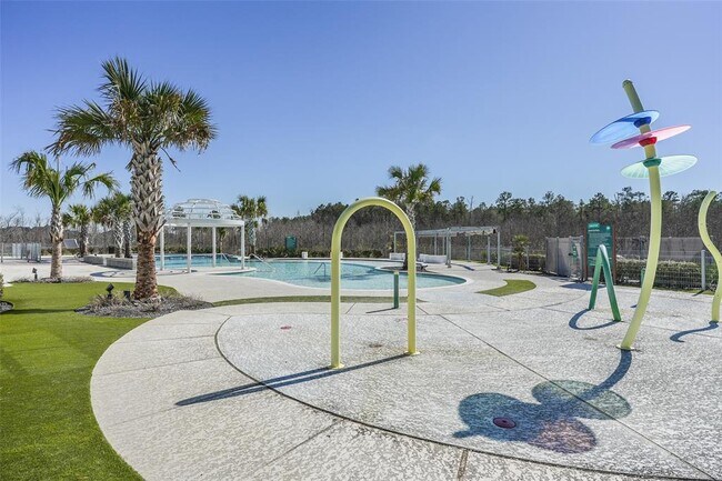 Building Photo - 17590 Rosette Grass Dr