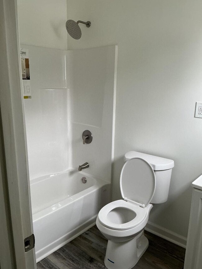 Building Photo - 2 Smith Rd