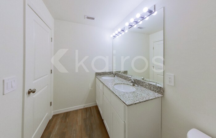 Building Photo - 3417 74th St W