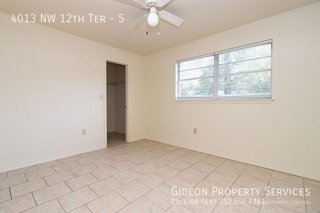 Building Photo - 4013 NW 12th Terrace