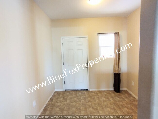 Building Photo - 432 R G Lee Pl
