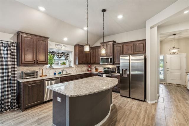 Building Photo - 121 Gardenia Dr