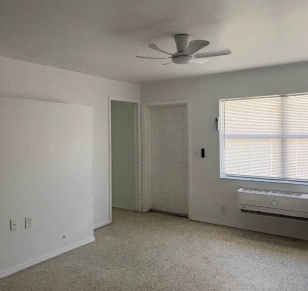 Building Photo - 4048 Edgewood Ave