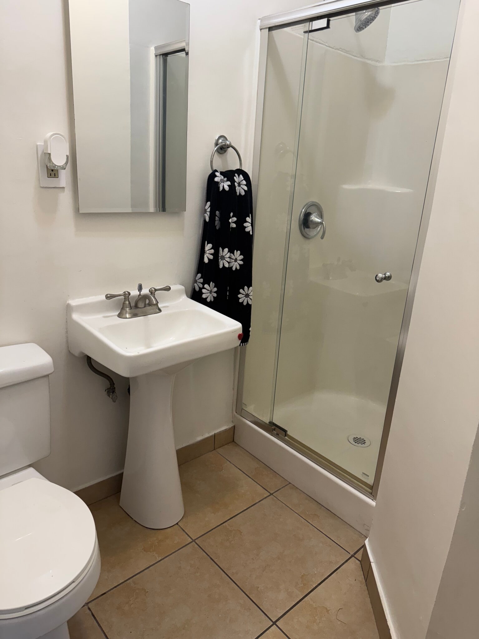 Building Photo - 8420 Rincon Ave