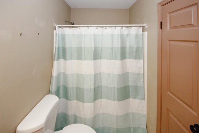 Building Photo - 4033 Scenic Mountain Dr SW