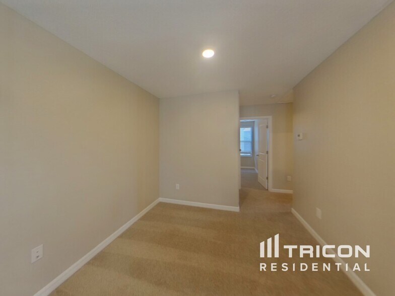 Building Photo - 5124 Sable Chime Dr