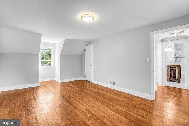 Building Photo - 8230 Gregory Dr