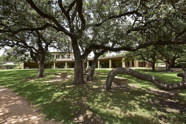 Building Photo - 154 Goodwater Ct