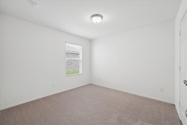 Building Photo - 16000 Isles Dr