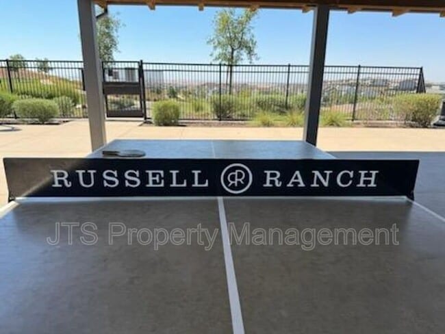 Building Photo - 3349 Hedgerow Ct