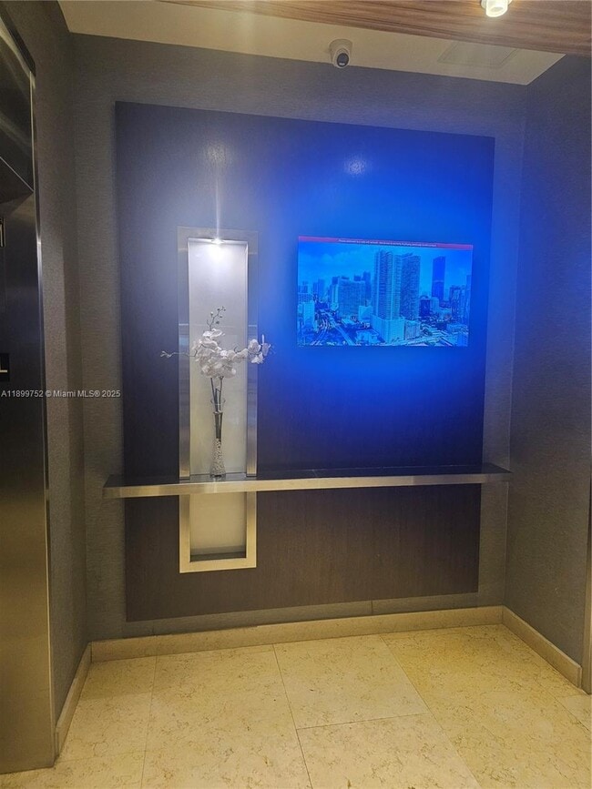 Building Photo - 60 SW 13th St