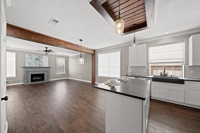 Building Photo - 1207 Wildewood Ct