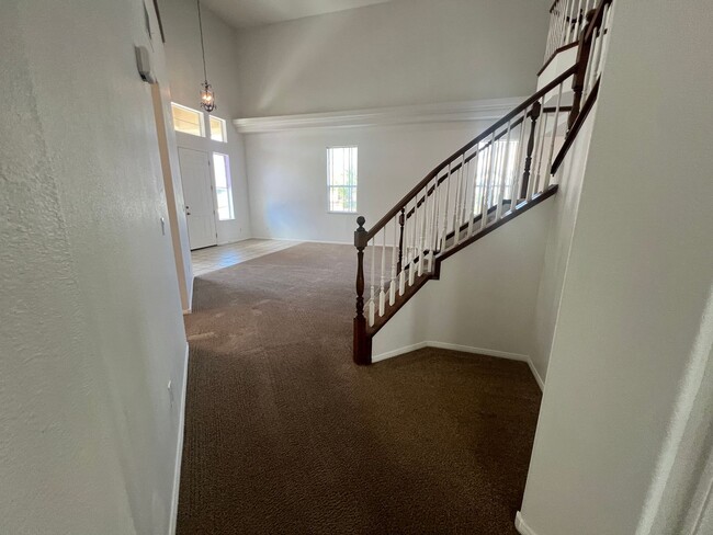 Building Photo - OVER 4000 SQ. FT. EXECUTIVE HOME IN GATED COMMUNITY