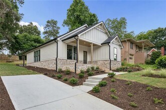 Building Photo - 2050 Morehouse Dr NW
