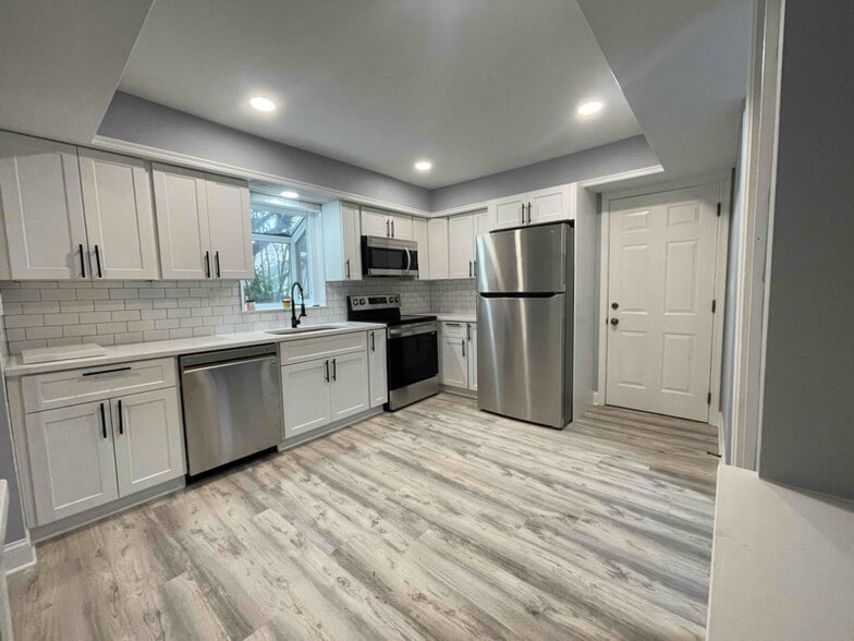 Building Photo - 1907 Mt Hope Ct