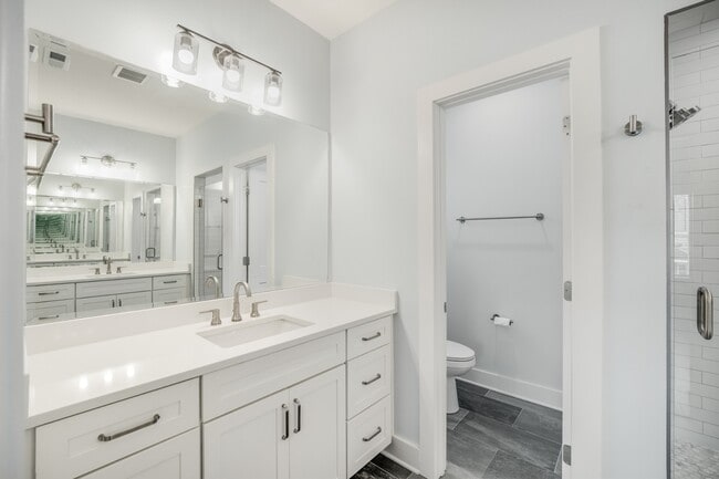 Building Photo - 1431 Meridian St