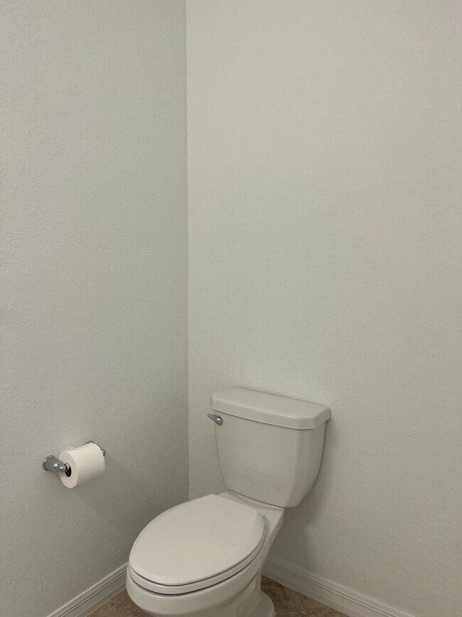 Building Photo - 3BR/2.5BA/1CG Townhome in Gran Paradiso