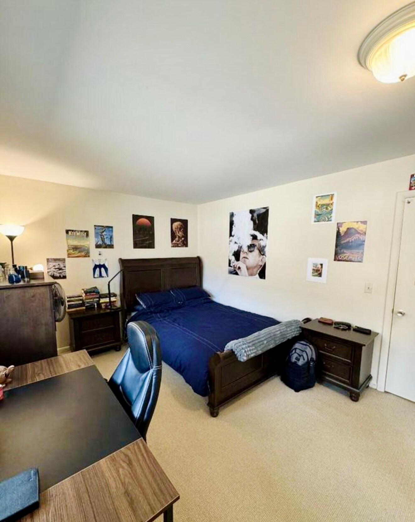 Building Photo - 1233 Island Dr