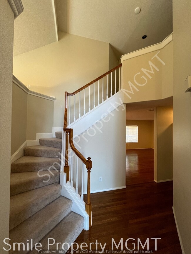 Building Photo - 6109 Summer Woods