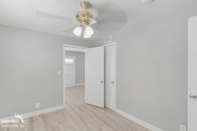 Building Photo - Spacious 3Bdm 1Ba Home In Central Phoenix!