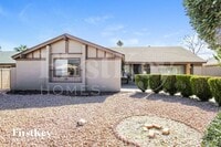 Building Photo - 2733 E Larkspur Dr