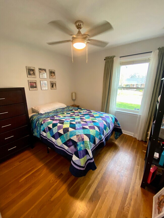 3rd BR/Office - 524 Laven del Ln