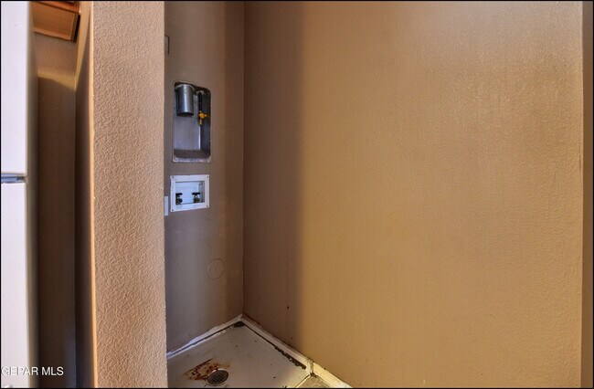 Building Photo - 3404 Blue Earth Ln