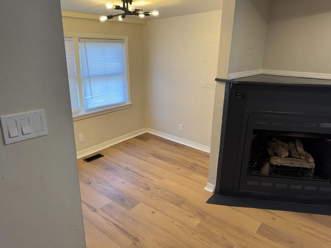 Building Photo - 1316 22nd St