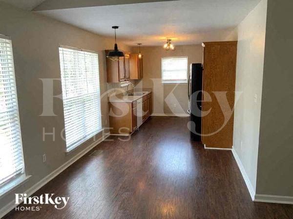 Building Photo - 12 Mountain Oaks Ln