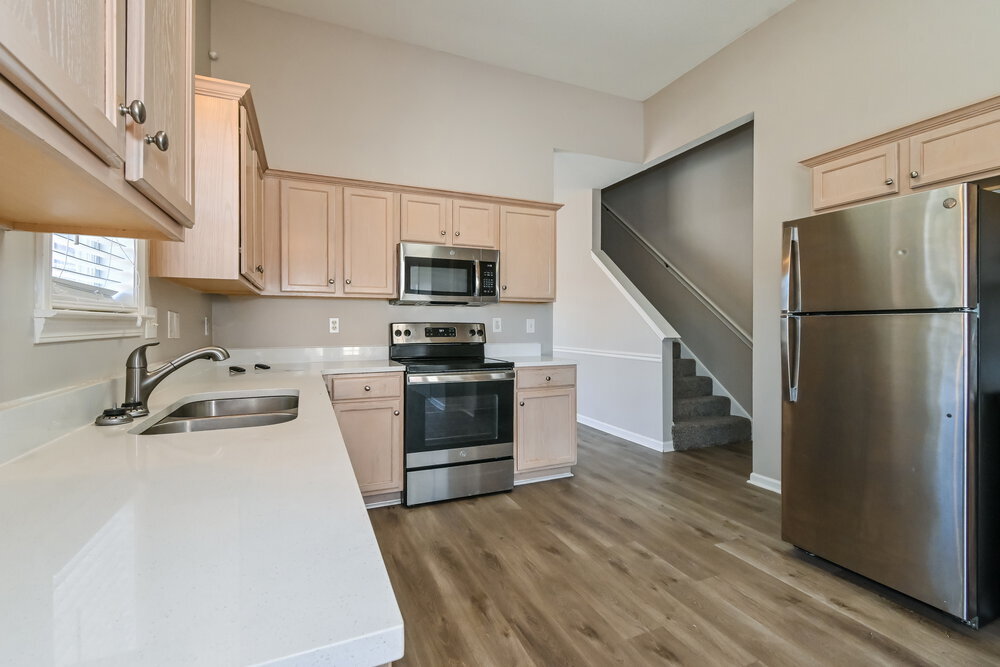 Building Photo - 8730 Eagle View Dr