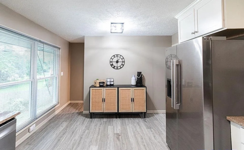 Building Photo - 2535 Saint Thomas Dr