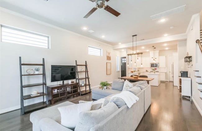 Building Photo - 1521 Nashua St