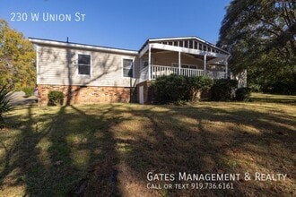 Building Photo - 230 W Union St