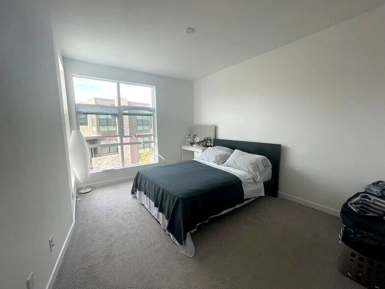 Bedroom 1 no curtains - 9610 New Morning Pl
