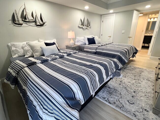 Second bedroom - 1000 S Ocean Blvd