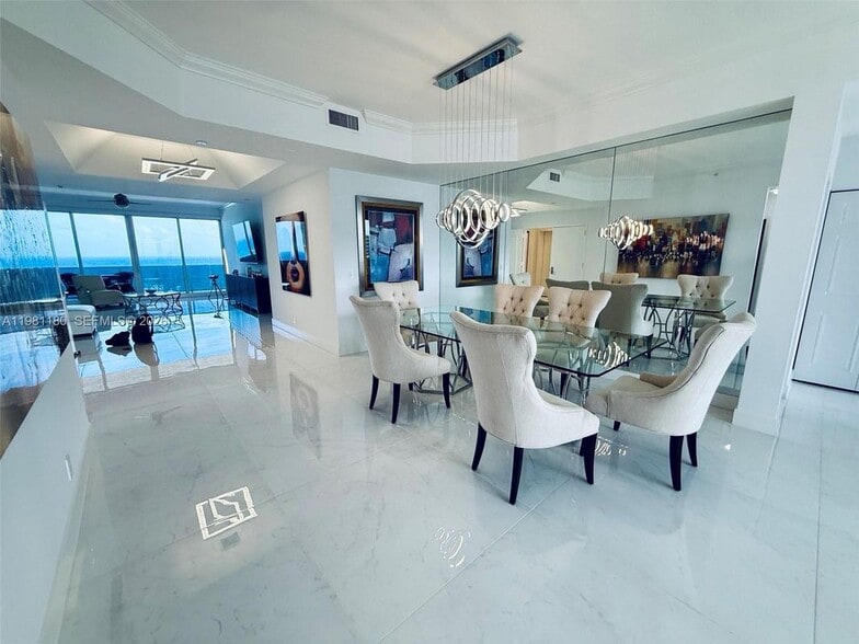 Building Photo - 3200 N Ocean Blvd