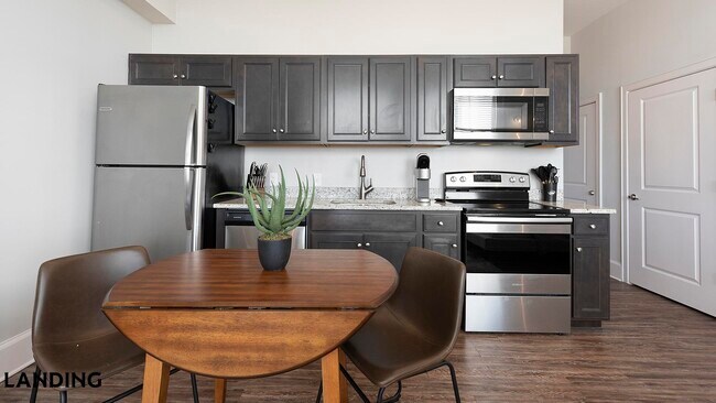 Building Photo - 187 N Church St