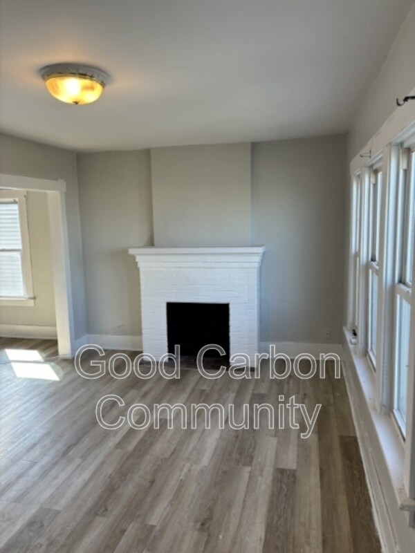Primary Photo - 2273 Delaware Ave