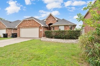 Building Photo - 109 Tomahawk Dr