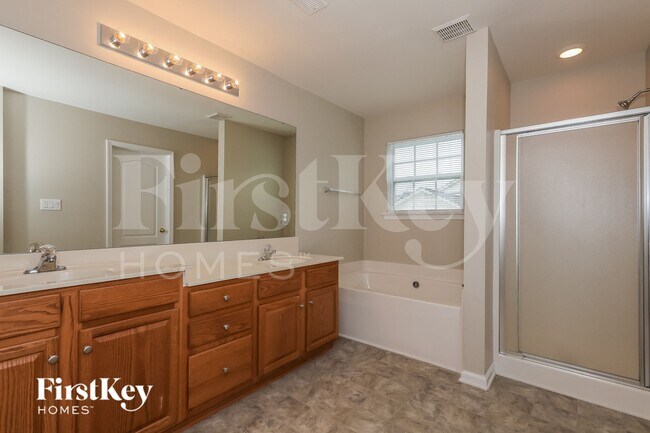 Building Photo - 3012 Early Rise Ave