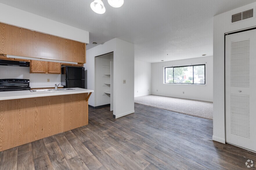 Fox Grove Apartments 45 Stringham Rd Battle Creek MI 49037