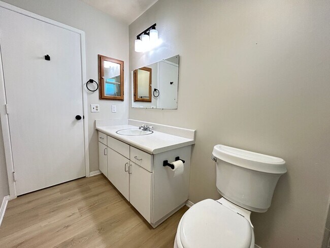 Building Photo - 18172 St Moritz Cir