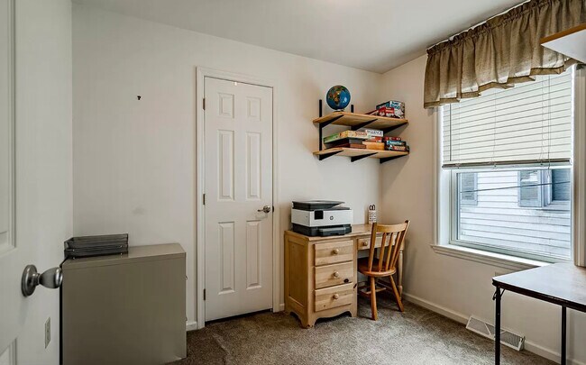 Bedroom 1 - Small - 122 Belvedere Ave