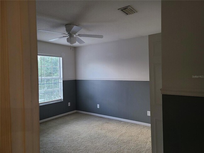 Building Photo - 6122 39th Ct E
