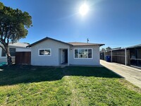 Building Photo - Cozy Home Newly Remodeled!