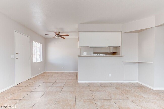 Building Photo - 1810 Bartoli Dr